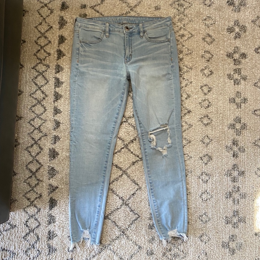 American Eagle Skinny Jeans Distressed 8 Short